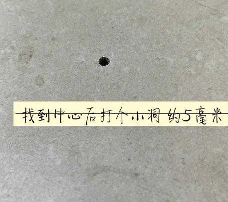 长寿瓷砖空鼓维修公司专业解答在瓷砖铺贴过程中，如果砂料搅拌不均匀，将会带来以下问题